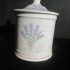 Vintage English Norfolk Canister/1lb. Lavender Bath Salts w Wooden Scoop. NOS